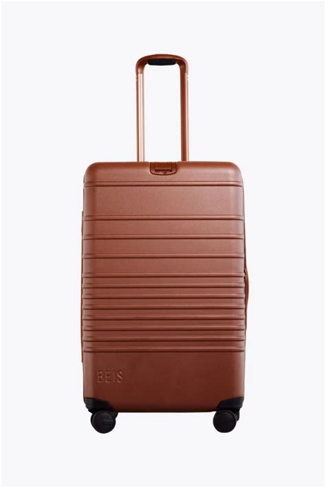 béis luggage brand.